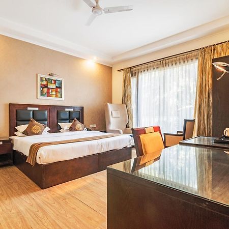 Royal Residence Mg Road Ґурґаон Екстер'єр фото