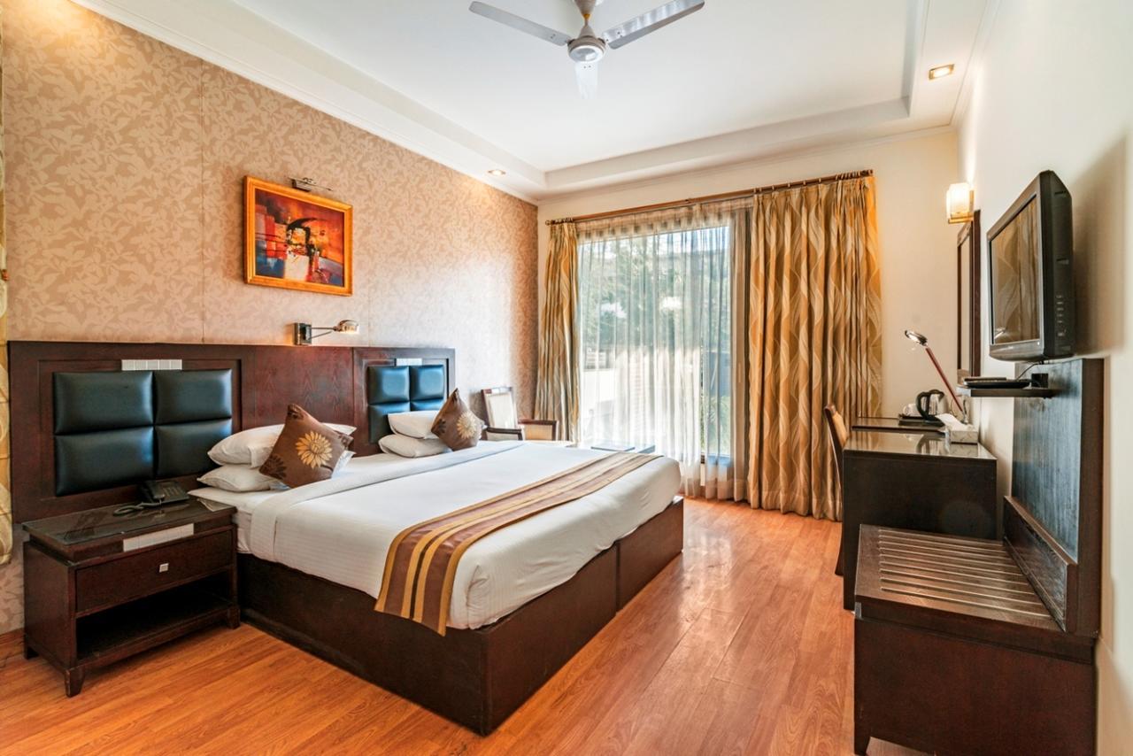 Royal Residence Mg Road Ґурґаон Екстер'єр фото