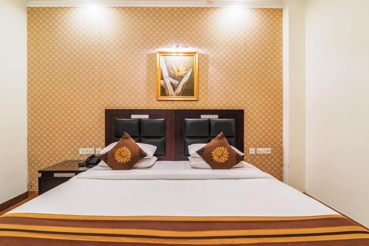 Royal Residence Mg Road Ґурґаон Екстер'єр фото