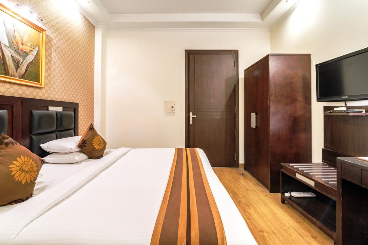 Royal Residence Mg Road Ґурґаон Екстер'єр фото