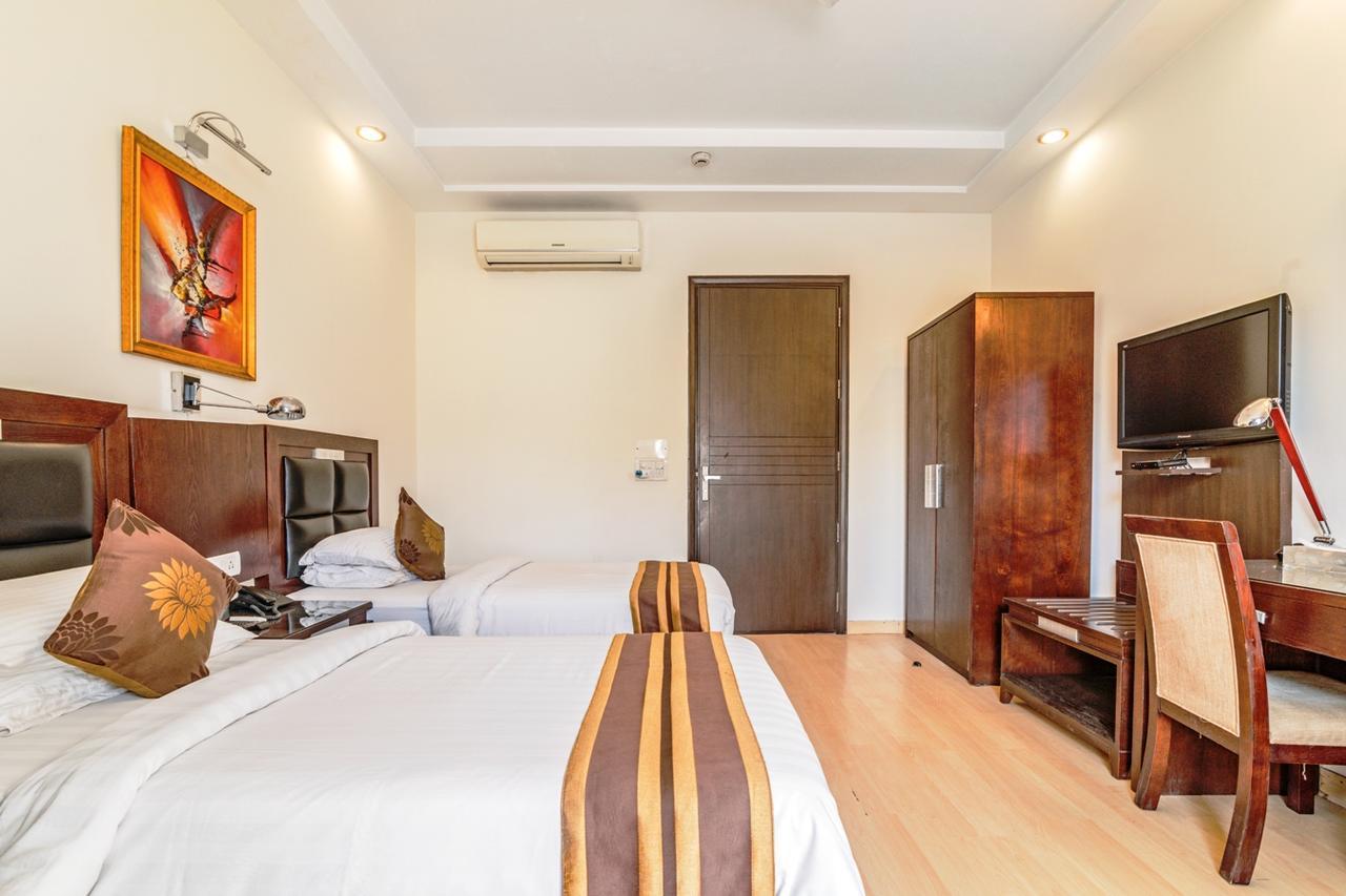 Royal Residence Mg Road Ґурґаон Екстер'єр фото